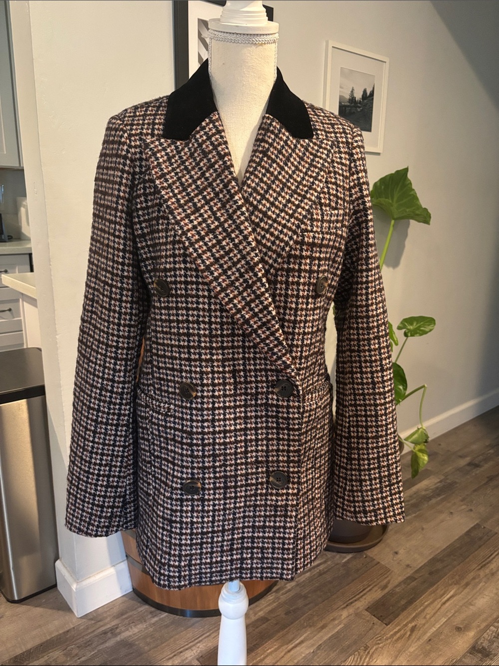 Avec Les Filles Brown & Cream Houndstooth Double-Breasted Blazer
